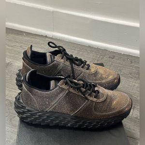 Rare Find Giuseppe Zanotti Urchin